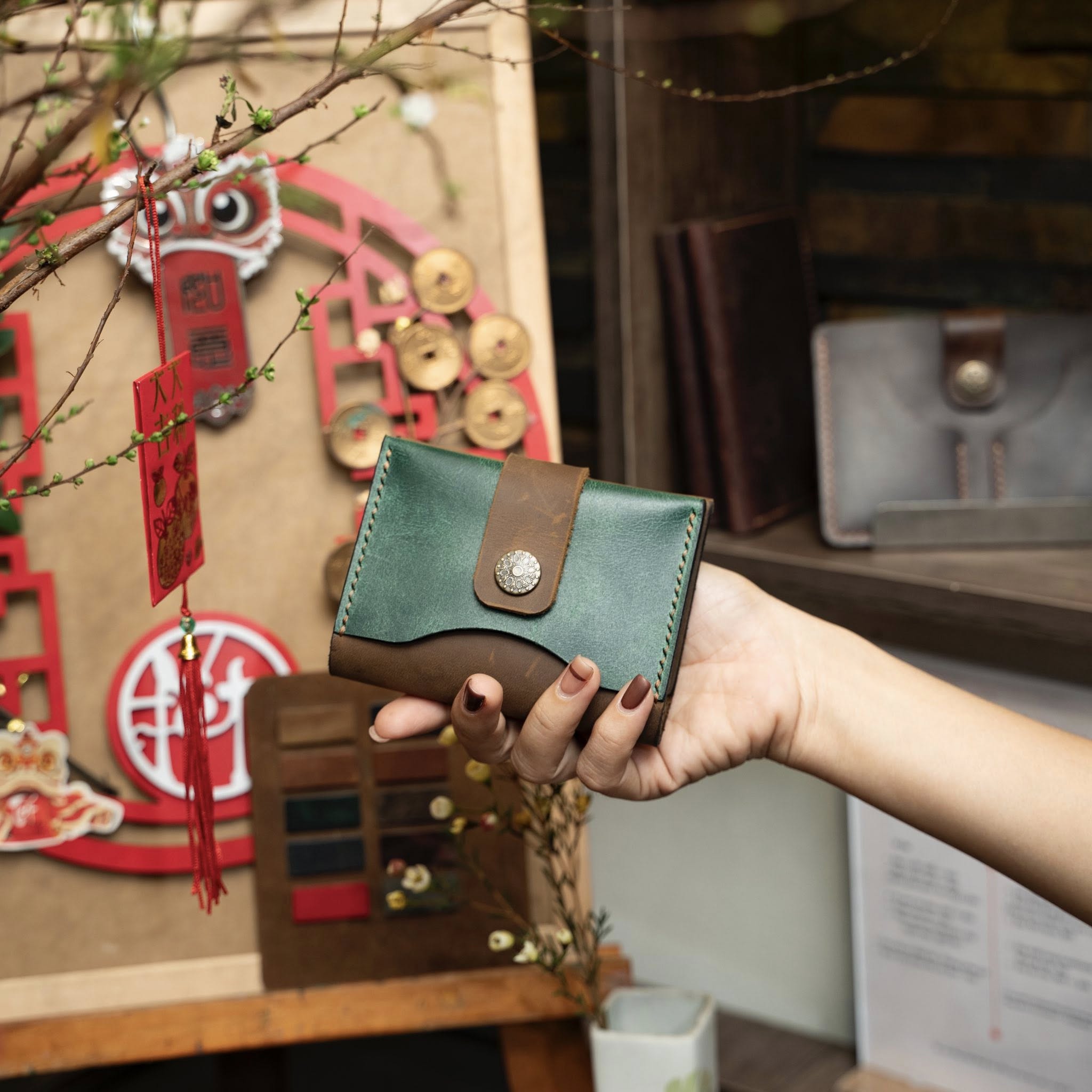 Two Tone Leather Wallet for Women – Handmade Green & Brown Cowhide Wallet