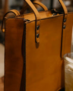Minimalist Genuine Leather Tote – Elegant Handmade Women’s Shoulder Bag