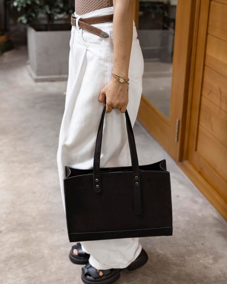 Elegant Handmade Leather Tote – Minimalist Genuine Cowhide Shoulder Bag