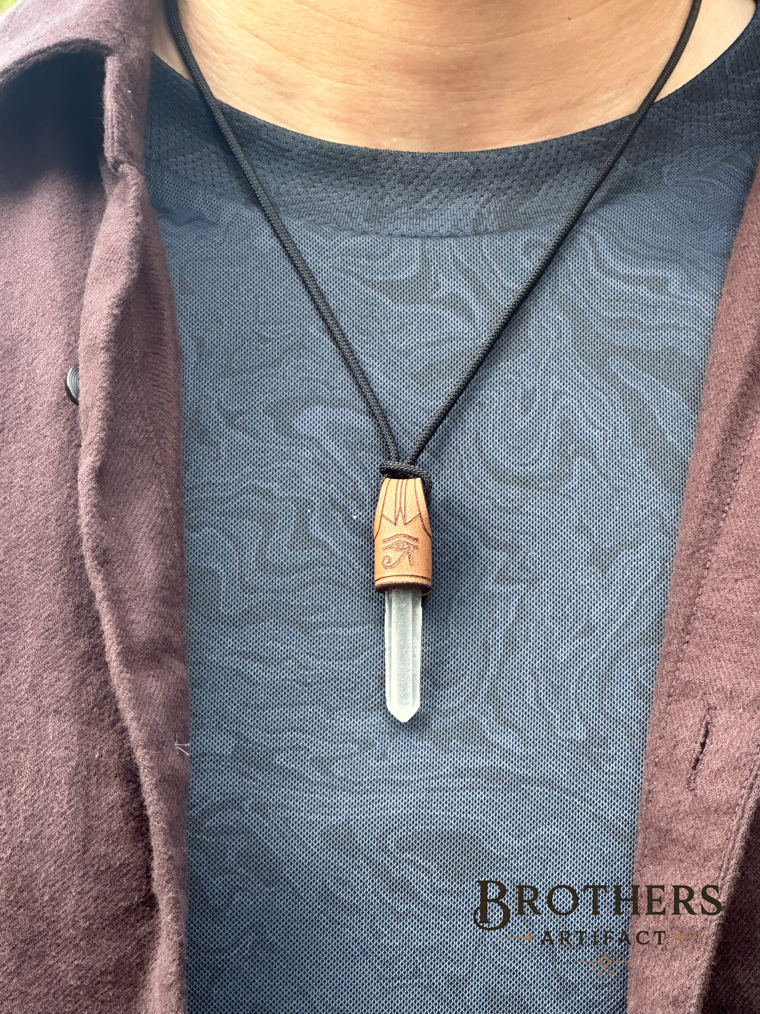 Handgemachte Horusauge Halskette, Klarquarz Kristallanhänger, Ägyptisches Symbol Leder Schmuck