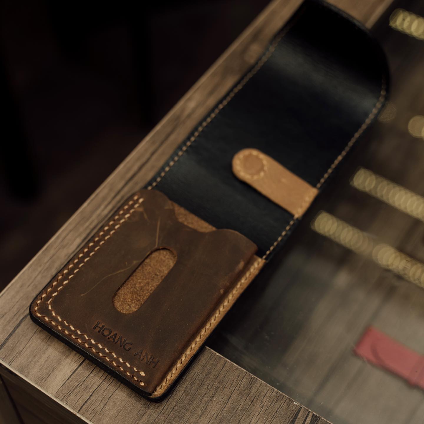 Two Tone Leather Wallet – Handmade Cowhide & Goatskin Wallet