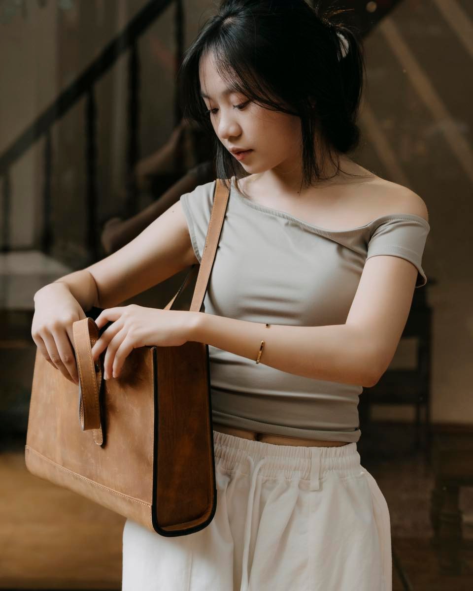 Vintage Leather Tote Bag – Handmade Genuine Cowhide Shoulder Bag