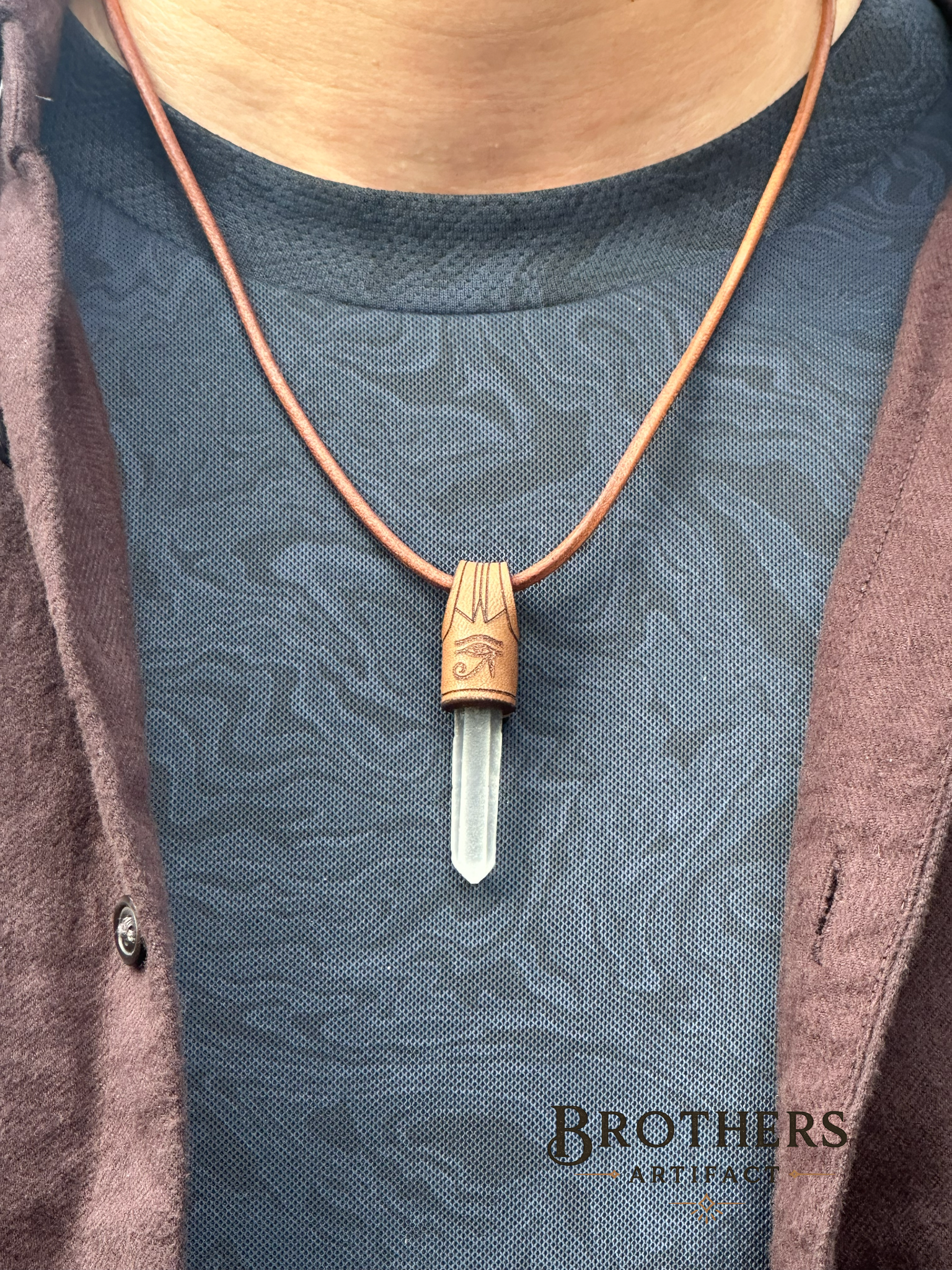 Handgemachte Horusauge Halskette, Klarquarz Kristallanhänger, Ägyptisches Symbol Leder Schmuck