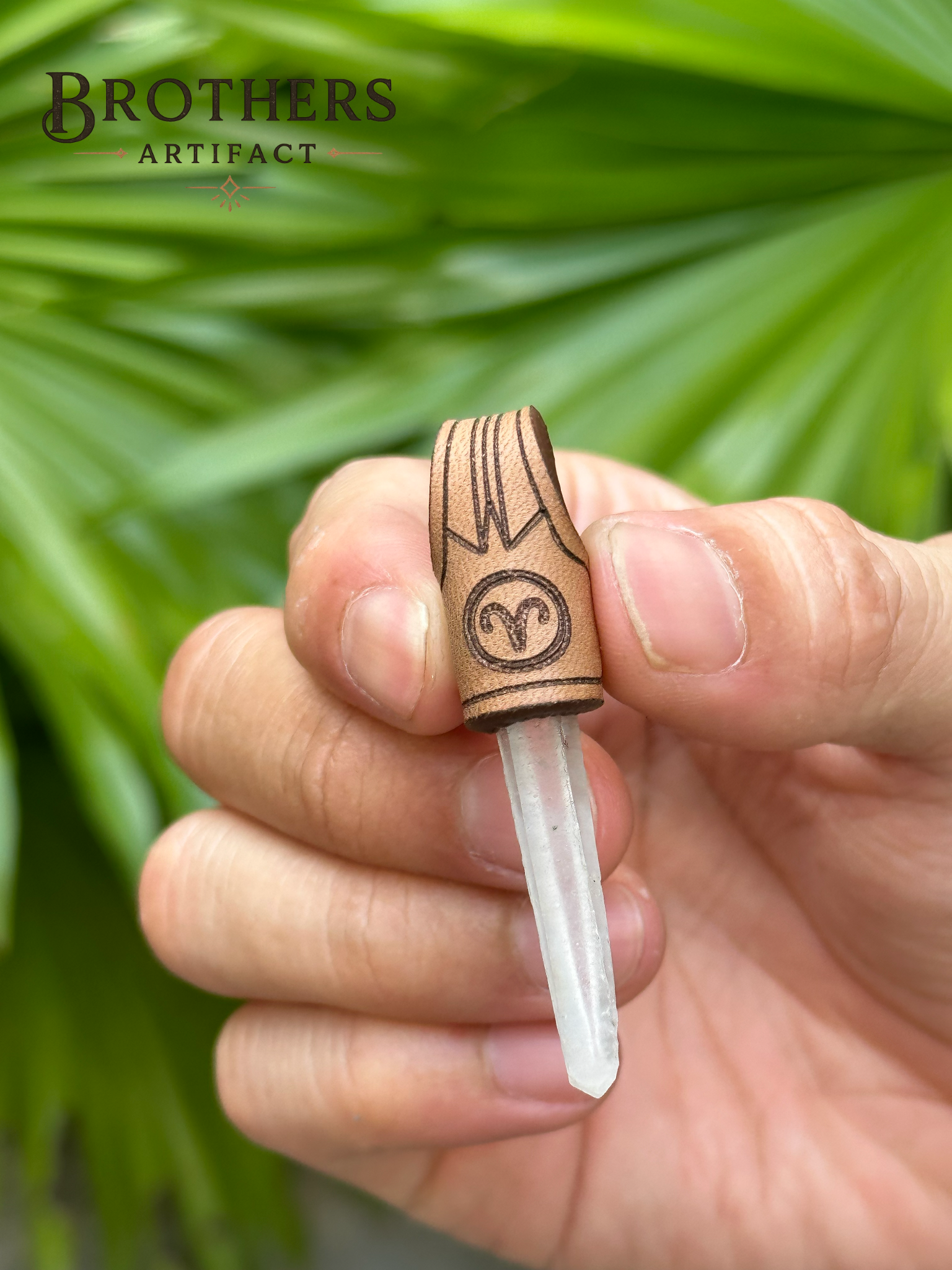 Widder Sternzeichen Halskette, Weißer Quarzkristall-Anhänger, handgefertigter Schmuck, Boho Lederband