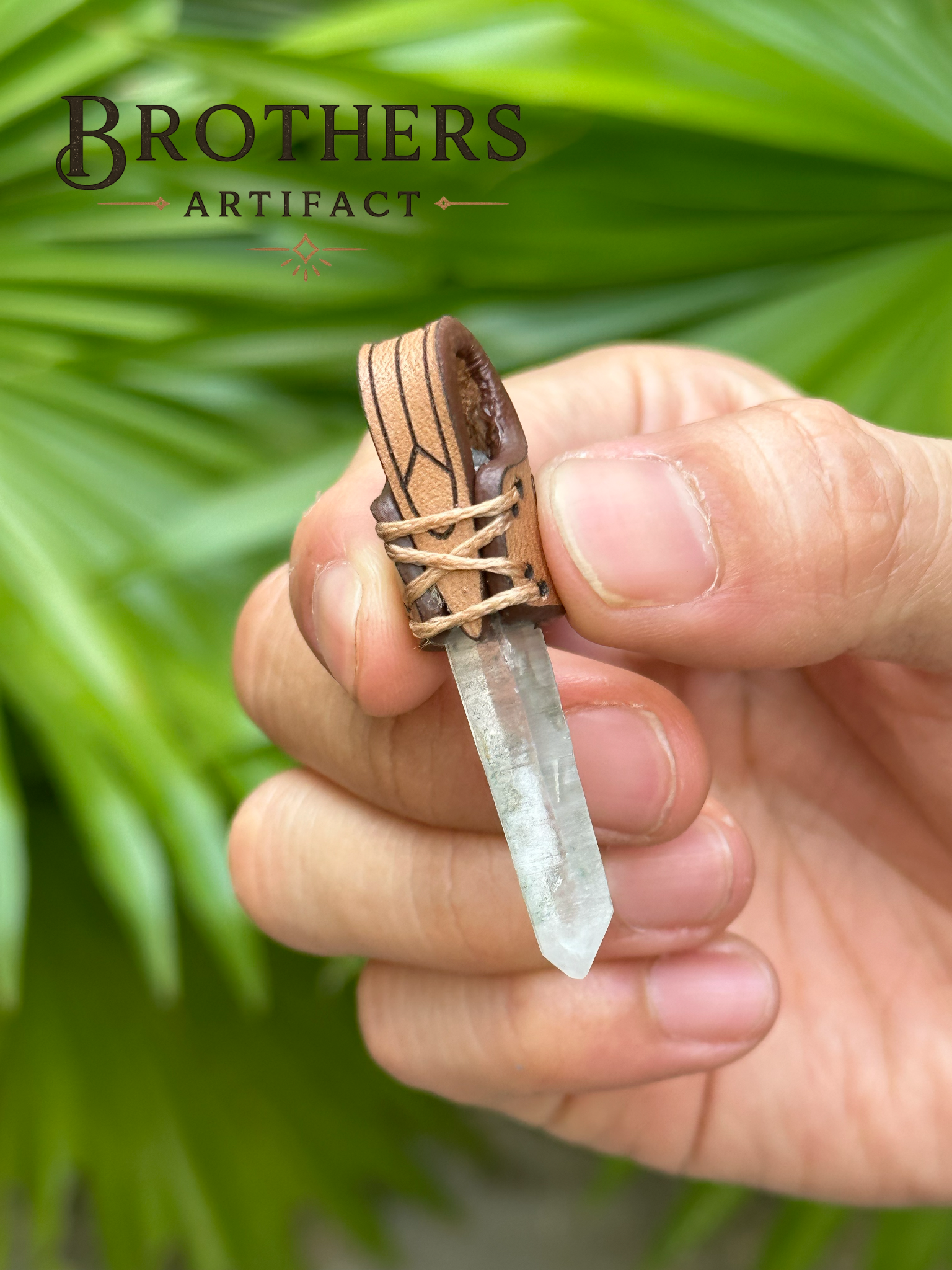 Ankh Halskette aus Bergkristall, Lederband-Anhänger, Ägyptischer Symbolschmuck, Spirituelle Kristallkette