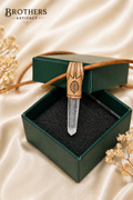 Halskette aus klarem Quarzkristall, Leder umwickelter Anhänger, Blattgravur, Boho Spiritueller Schmuck
